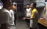 汽車(chē)工程系老師走訪(fǎng)新生宿舍