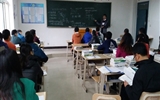 讓青年教師在聽課中收獲、在評課中成長