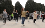 電子信息工程系分團(tuán)委組織開(kāi)展“你我共牽手，愛(ài)心送溫暖”志愿服務(wù)活動(dòng)